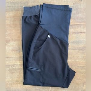 Figs Zamora Maternity Jogger Scrub Pants